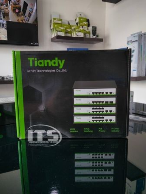 TIANDY POE SWITCH 4 PORT TC-P3S06
